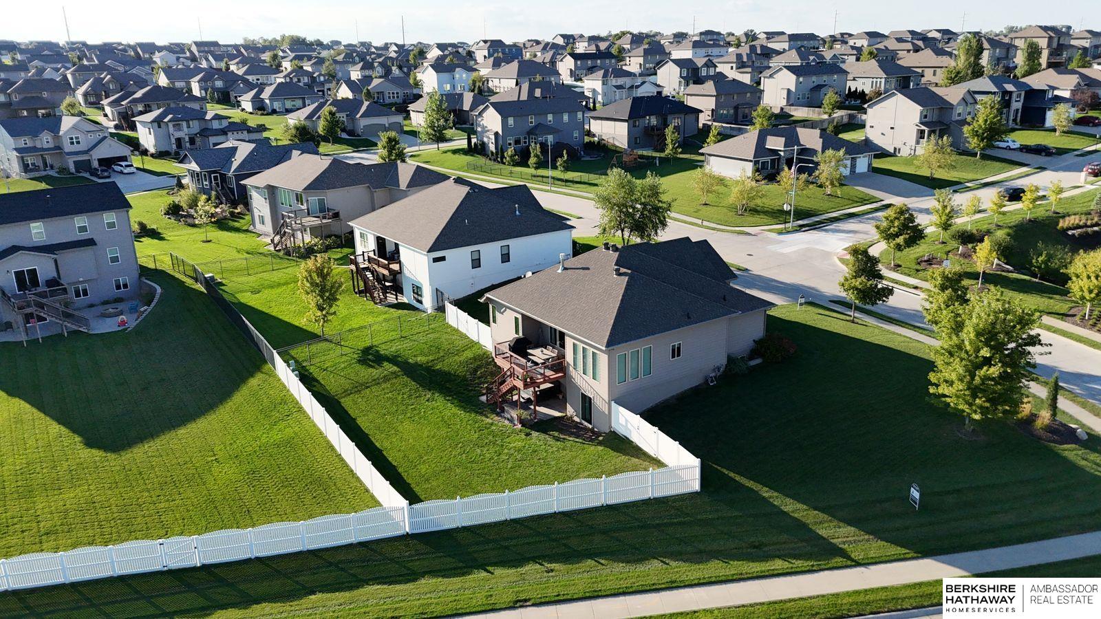 Papillion, Nebraska 68046, United States, 4 Bedrooms Bedrooms, ,3 BathroomsBathrooms,Residential,Active,217941