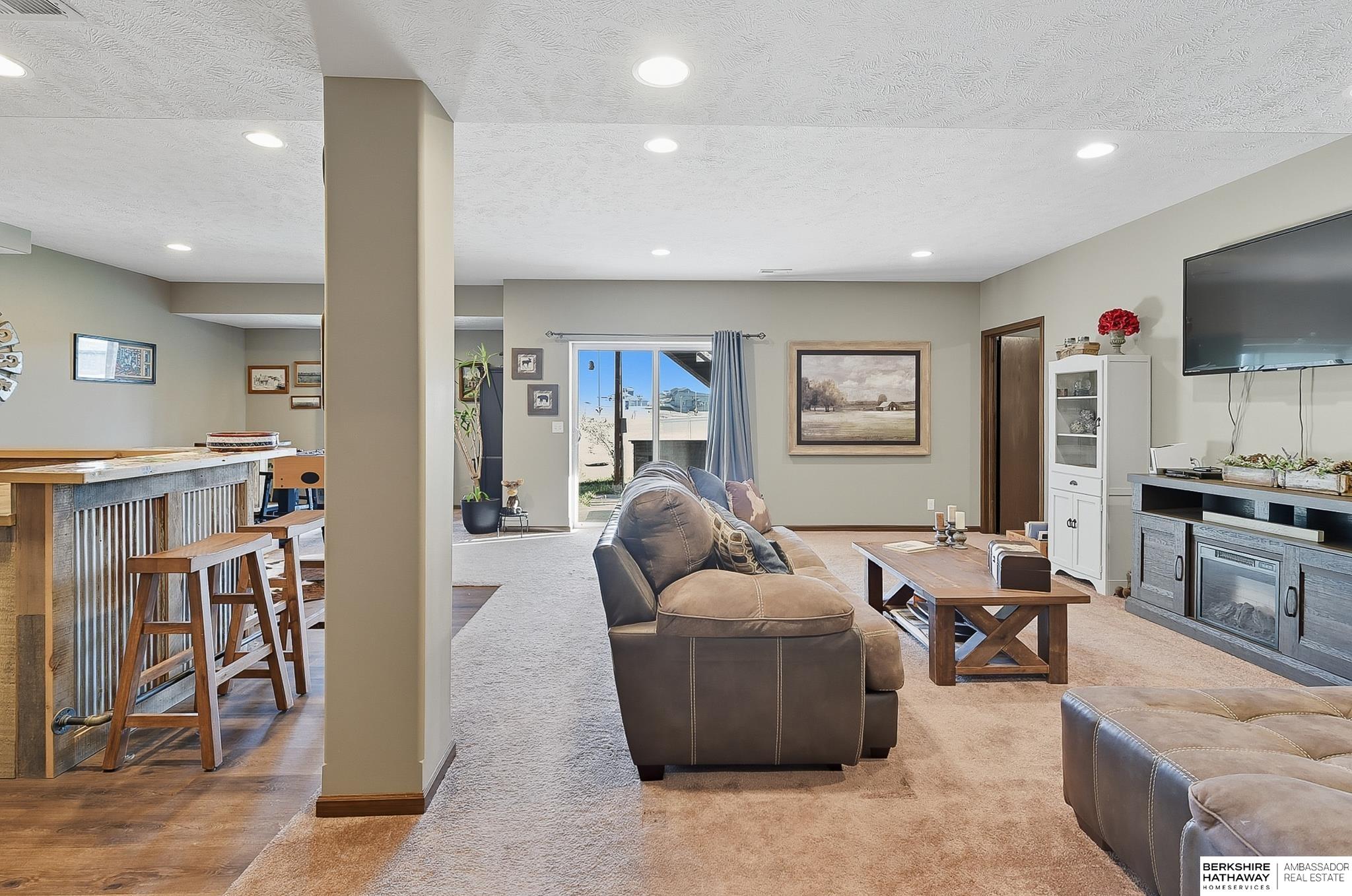 Papillion, Nebraska 68046, United States, 4 Bedrooms Bedrooms, ,3 BathroomsBathrooms,Residential,Active,217941