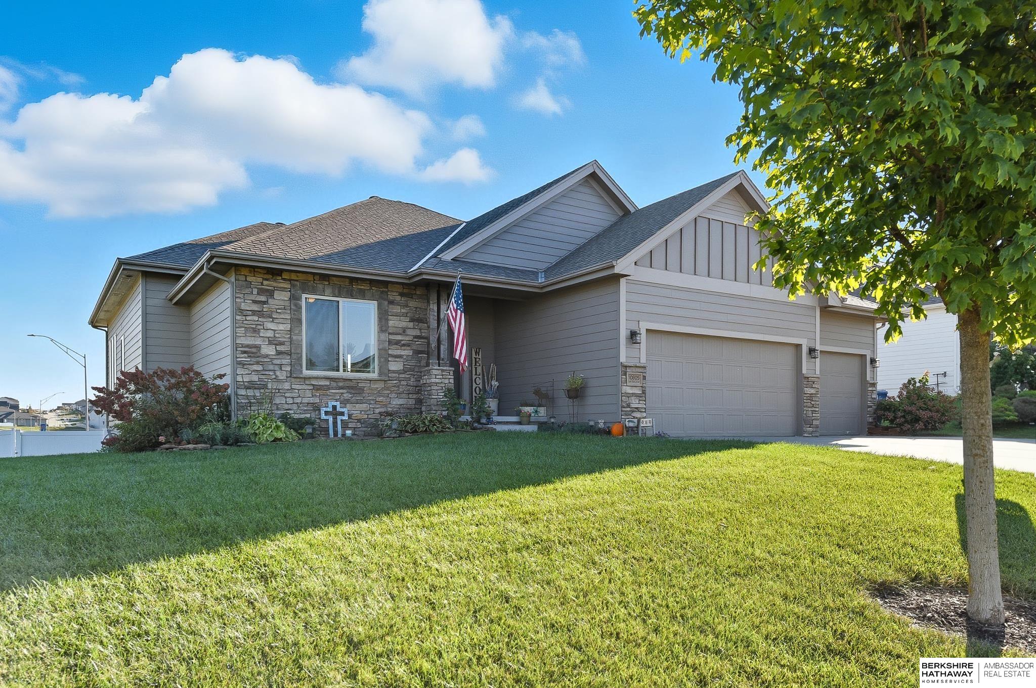 Papillion, Nebraska 68046, United States, 4 Bedrooms Bedrooms, ,3 BathroomsBathrooms,Residential,Active,217941