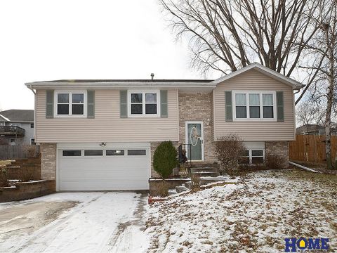 Photo of 5241 S Bennington Place, Lincoln, NE 68516 (MLS # 22603186)