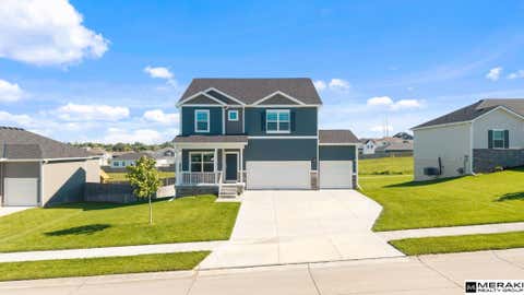 Photo of 6409 Peters Parkway, Papillion, NE 68157 (MLS # 22618093)