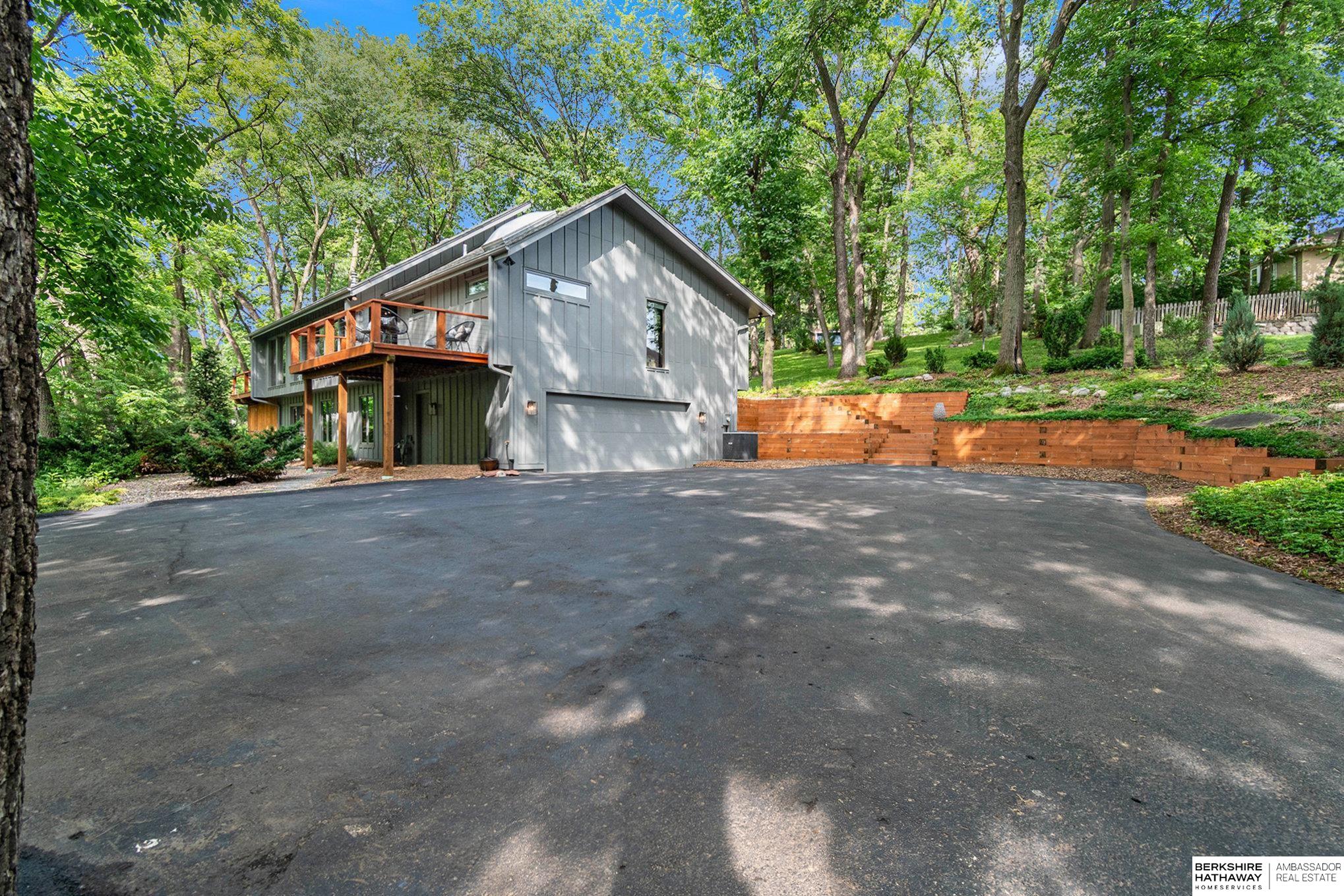 Bellevue, Nebraska 68005, United States, 4 Bedrooms Bedrooms, ,3 BathroomsBathrooms,Residential,Active,173986