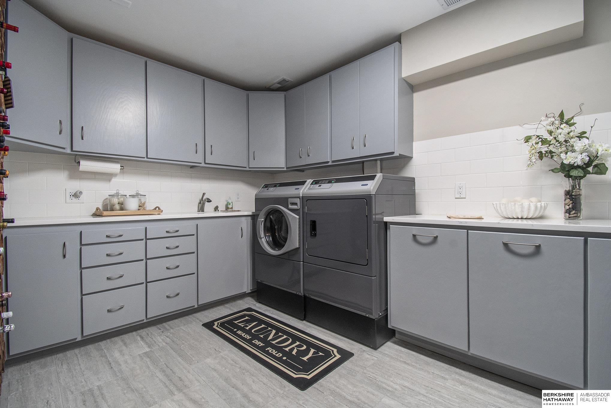 Bellevue, Nebraska 68005, United States, 4 Bedrooms Bedrooms, ,3 BathroomsBathrooms,Residential,Active,173986