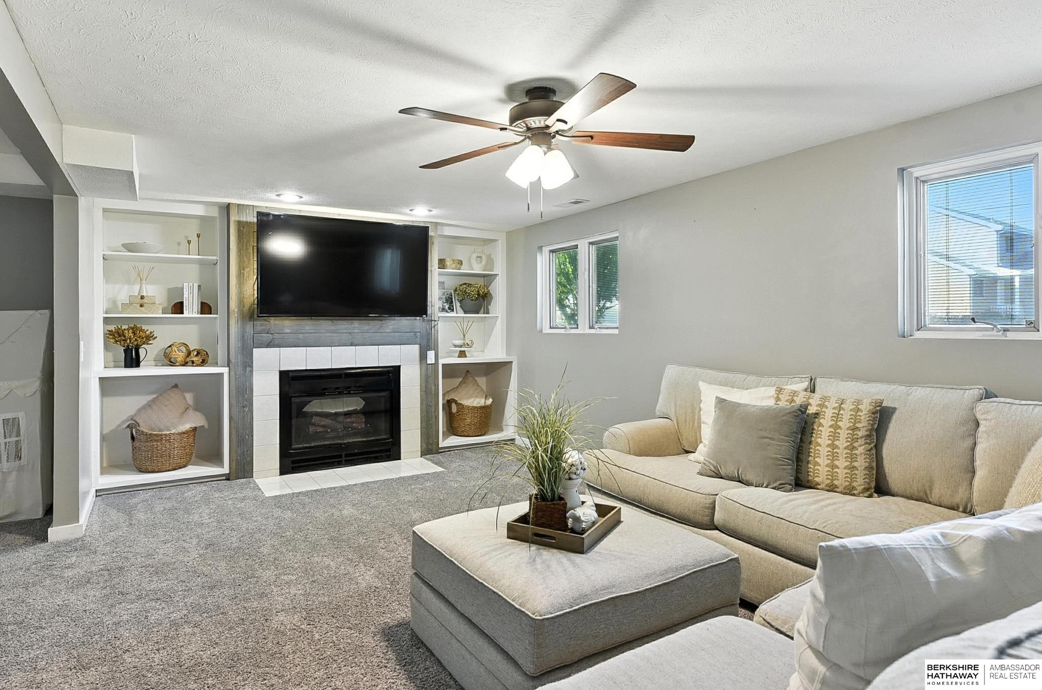 Valley, Nebraska 68064, United States, 3 Bedrooms Bedrooms, ,2 BathroomsBathrooms,Residential,Active,172860