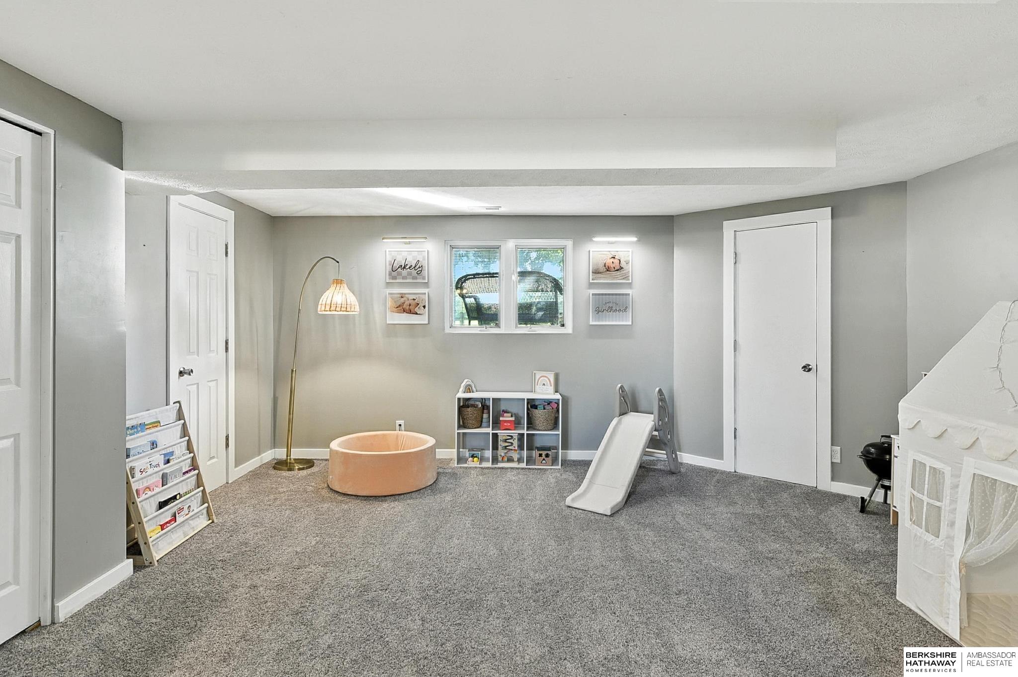 Valley, Nebraska 68064, United States, 3 Bedrooms Bedrooms, ,2 BathroomsBathrooms,Residential,Active,172860