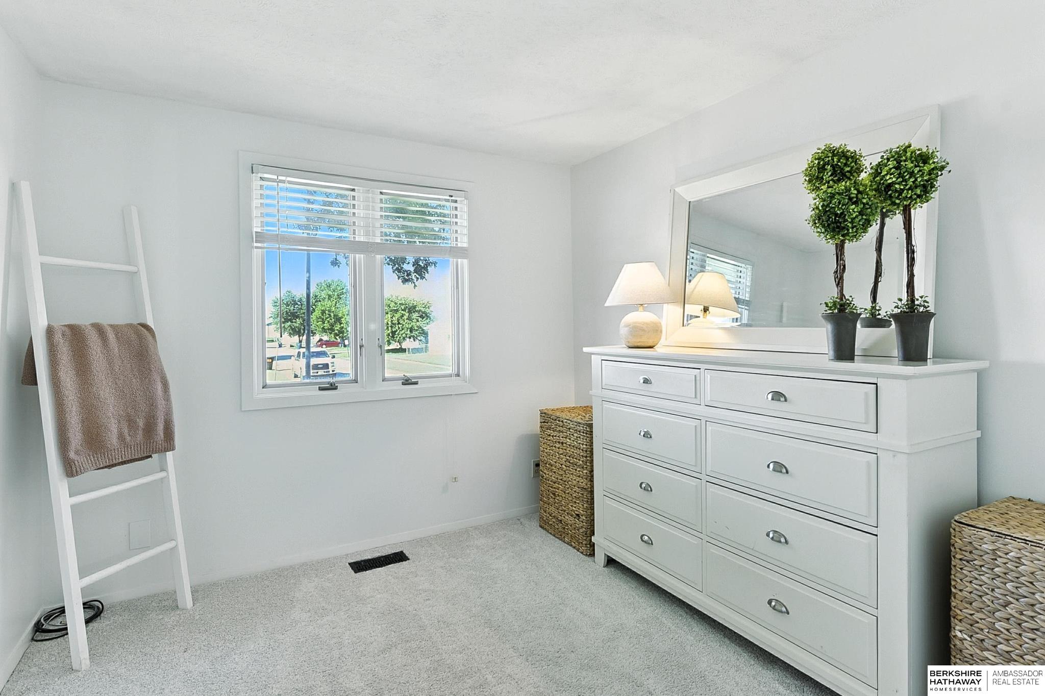 Valley, Nebraska 68064, United States, 3 Bedrooms Bedrooms, ,2 BathroomsBathrooms,Residential,Active,172860