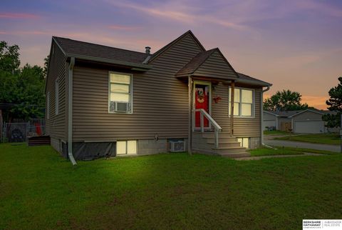 Photo of 2500 NW 8 Street, Lincoln, NE 68521 (MLS # 22528937)