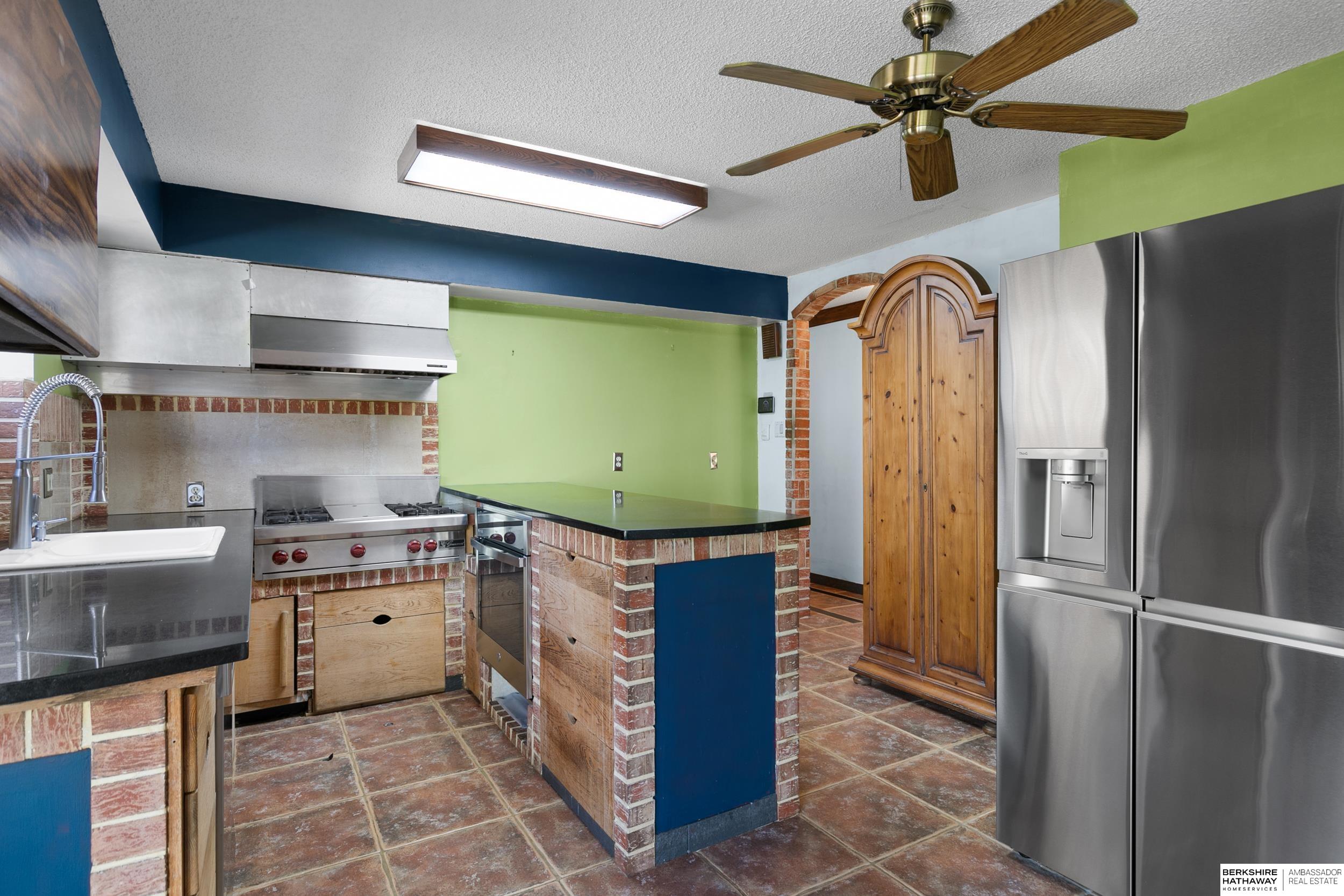 Lincoln, Nebraska 68506, United States, 3 Bedrooms Bedrooms, ,3 BathroomsBathrooms,Residential,Active,240924