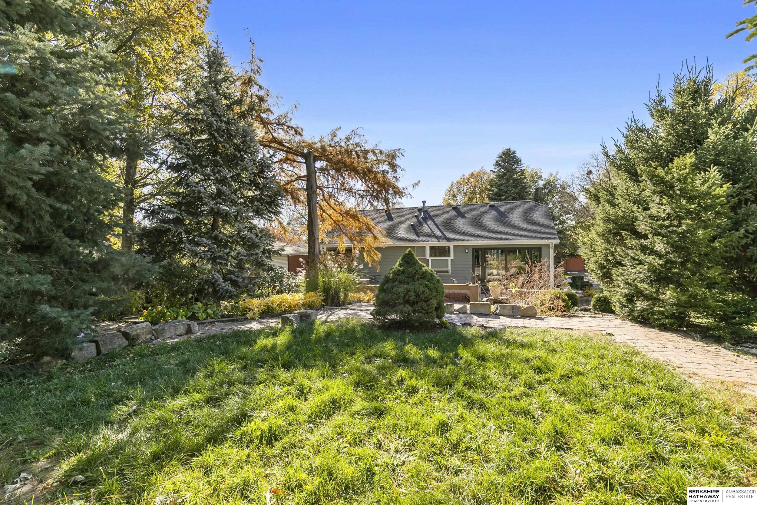 Lincoln, Nebraska 68506, United States, 3 Bedrooms Bedrooms, ,3 BathroomsBathrooms,Residential,Active,240924