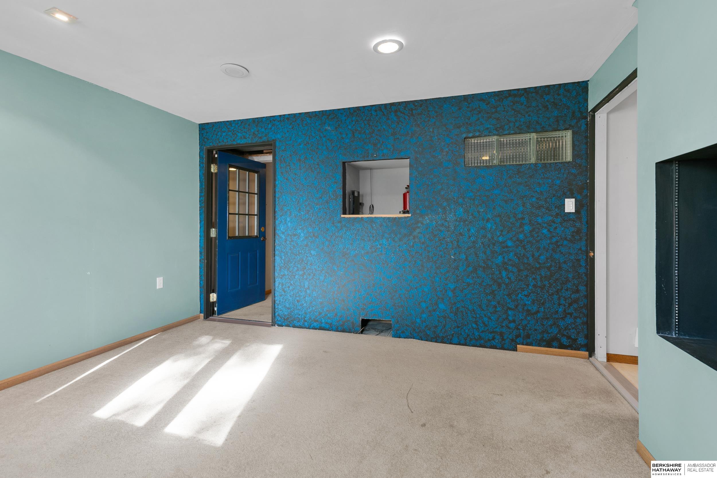 Lincoln, Nebraska 68506, United States, 3 Bedrooms Bedrooms, ,3 BathroomsBathrooms,Residential,Active,240924