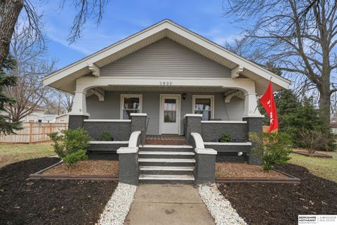 Photo of 1932 N Lincoln Avenue, York, NE 68467 (MLS # 22608617)