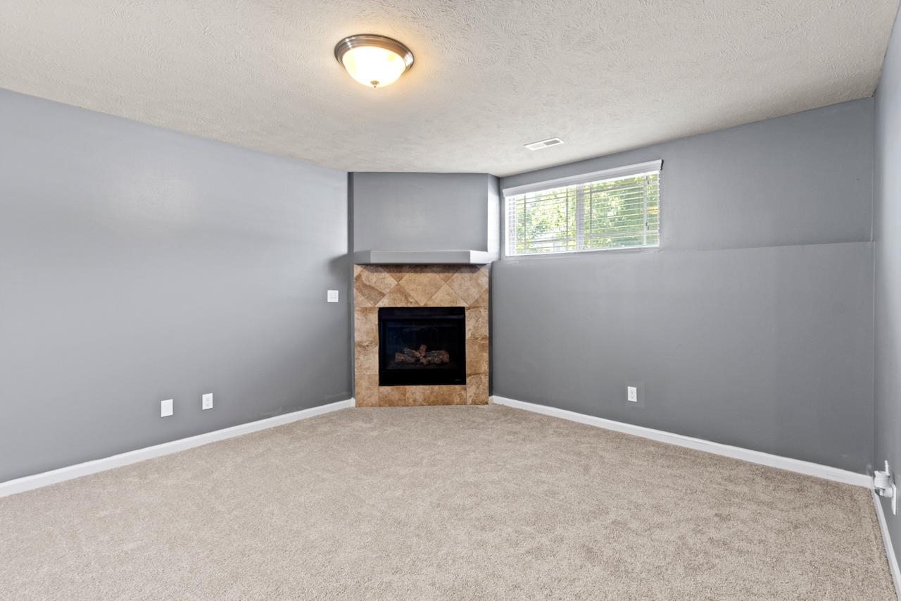 Omaha, Nebraska 68122, United States, 3 Bedrooms Bedrooms, ,2 BathroomsBathrooms,Residential,Active,162855