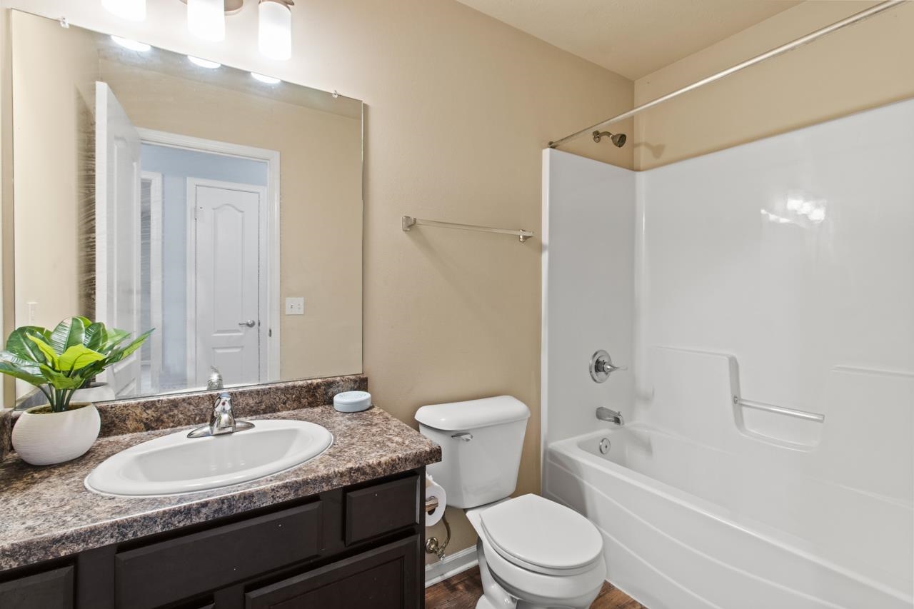 Omaha, Nebraska 68122, United States, 3 Bedrooms Bedrooms, ,2 BathroomsBathrooms,Residential,Active,162855