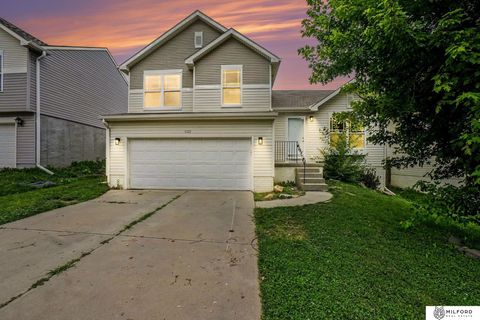 Photo of 8742 Read Street, Omaha, NE 68122 (MLS # 22617763)