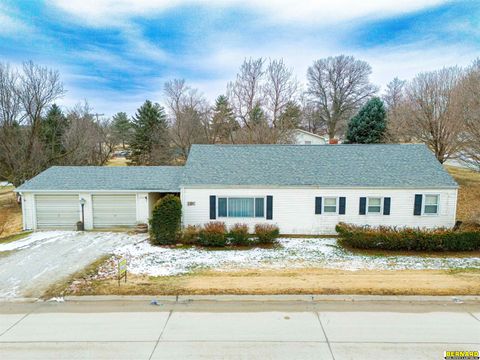 Photo of 2601 S Street, Auburn, NE 68305 (MLS # 22603248)
