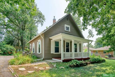 Photo of 2128 N 62 Street, Lincoln, NE 68505 (MLS # 22608185)