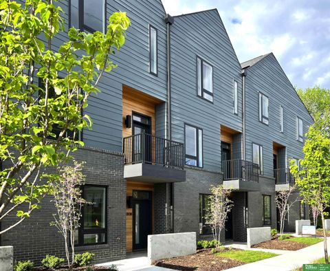 Photo of 5321 Elmwood Plaza, Omaha, NE 68106 (MLS # 22601007)