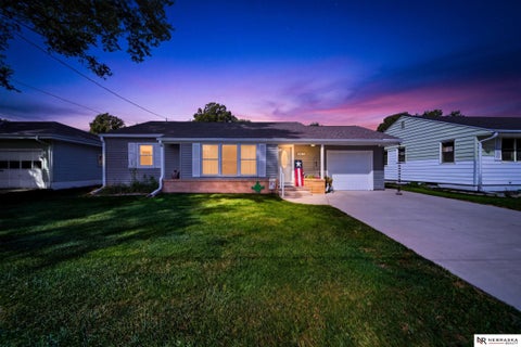 Photo of 1615 Monroe Street, Fremont, NE 68025 (MLS # 22626368)