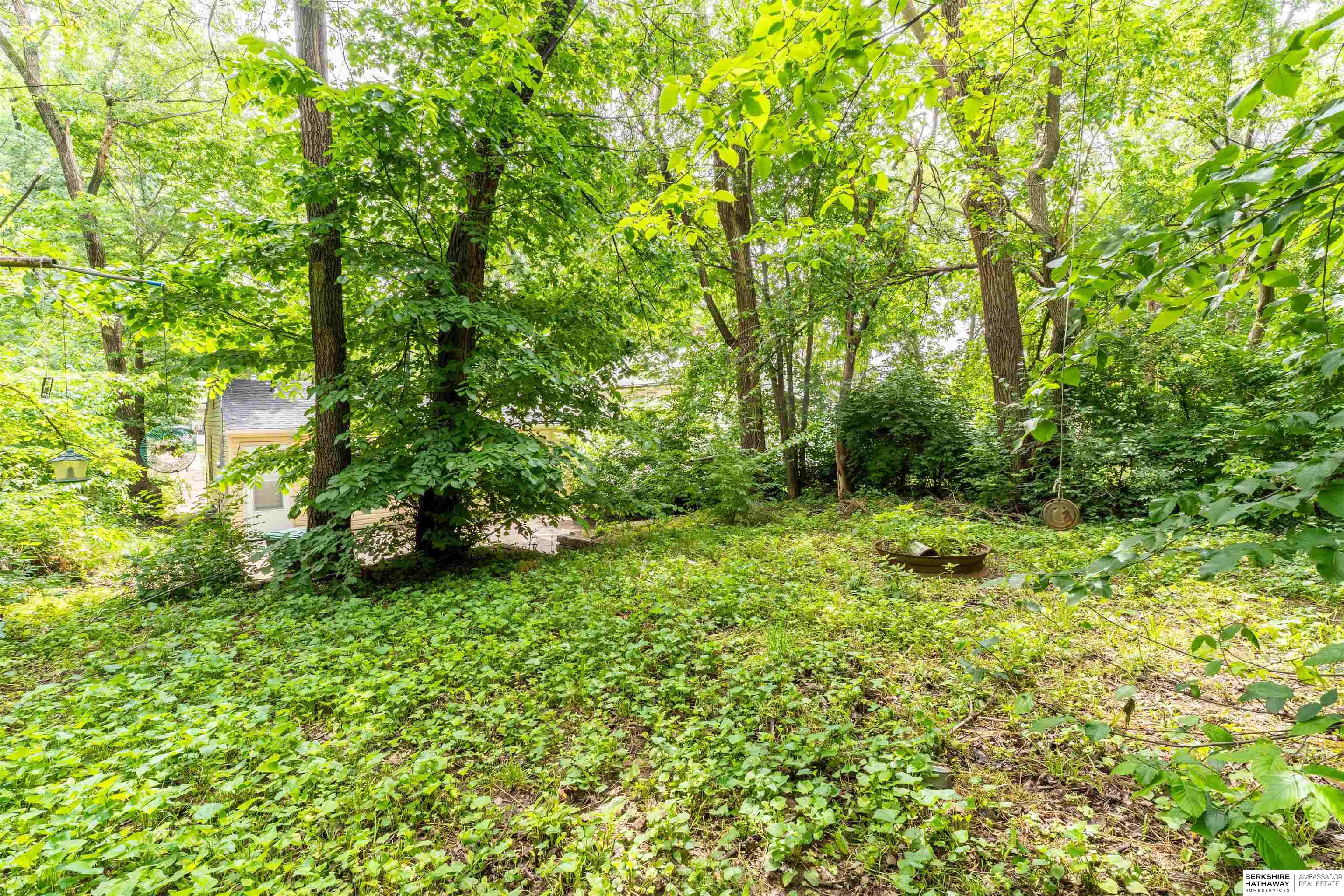 Omaha, Nebraska 68111, United States, 2 Bedrooms Bedrooms, ,1 BathroomBathrooms,Residential,Pending,144510