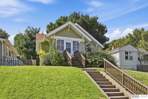 Photo of 1608 S 55th Terrace, Omaha, NE 68106 (MLS # 22626510)