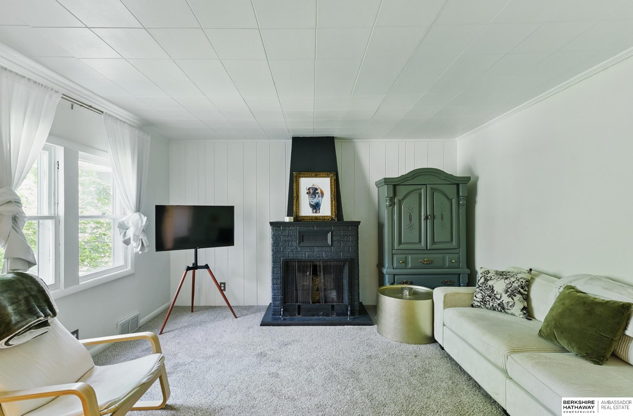 Omaha, Nebraska 68108, United States, 3 Bedrooms Bedrooms, ,2 BathroomsBathrooms,Residential,Active,135935