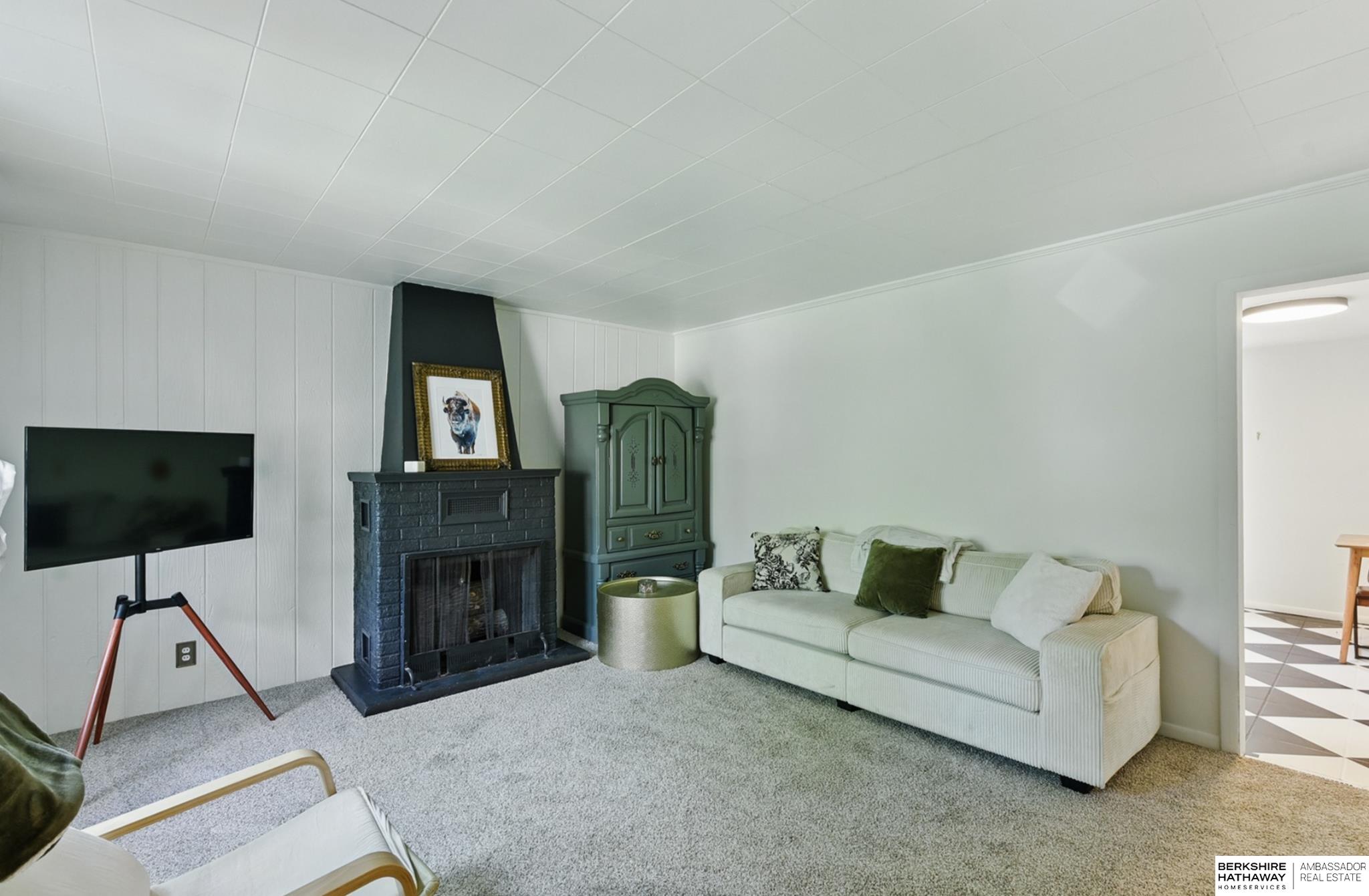 Omaha, Nebraska 68108, United States, 3 Bedrooms Bedrooms, ,2 BathroomsBathrooms,Residential,Active,135935