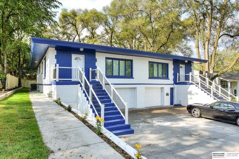 Photo of 5611 Charles Street, Omaha, NE 68132 (MLS # 22612329)