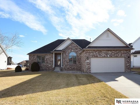 Photo of 1250 Glenwood Court, Fremont, NE 68025 (MLS # 22604202)