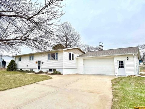 Photo of 1212 A Street, Fairbury, NE 68352 (MLS # 22534963)