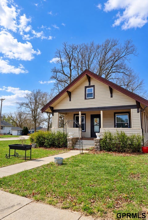 Photo of 1003 N 14th Street, Beatrice, NE 68310 (MLS # 22628604)