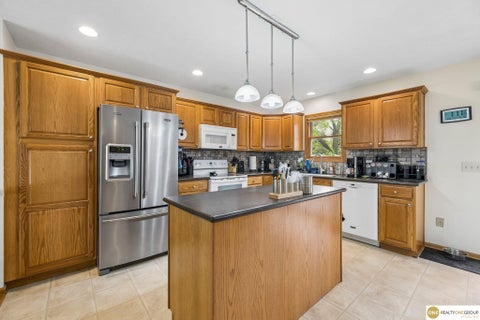 Photo of 3600 S 83rd Street, Lincoln, NE 68506 (MLS # 22621085)