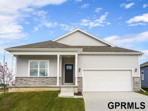 Photo of 20450 Emiline Street, Gretna, NE 68028 (MLS # 22608130)