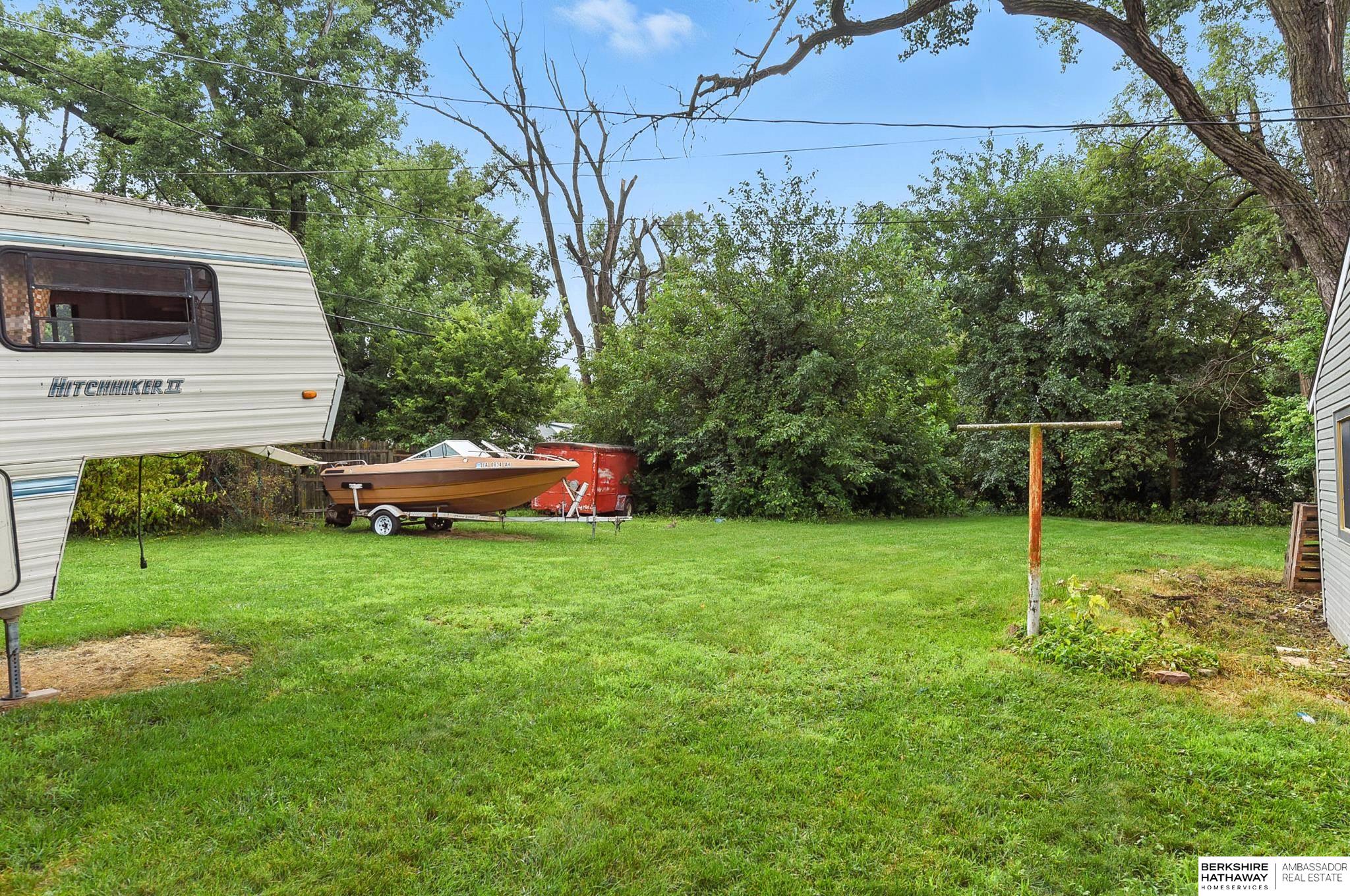 Omaha, Nebraska 68111, United States, 5 Bedrooms Bedrooms, ,2 BathroomsBathrooms,Residential,Active,219004