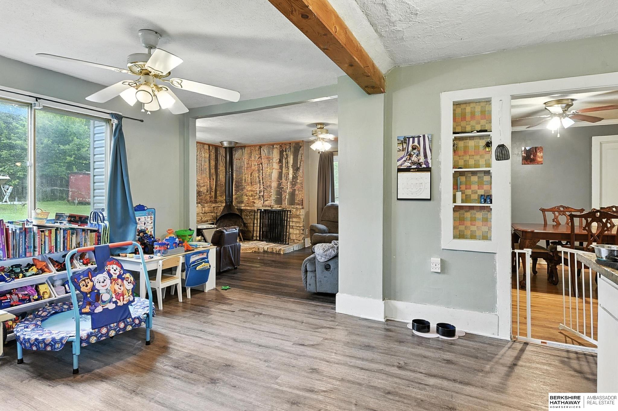 Omaha, Nebraska 68111, United States, 5 Bedrooms Bedrooms, ,2 BathroomsBathrooms,Residential,Active,219004