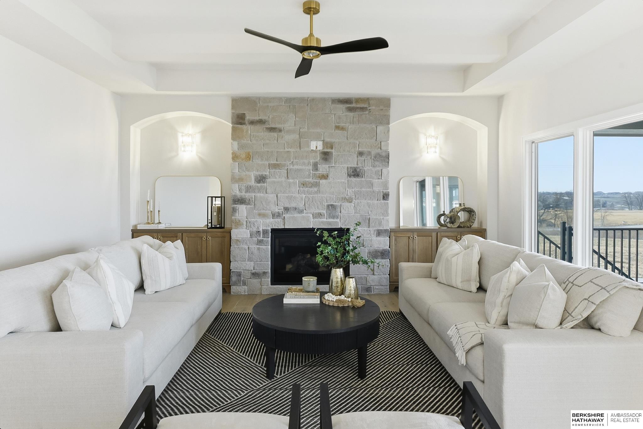 Elkhorn, Nebraska 68022, United States, 5 Bedrooms Bedrooms, ,3 BathroomsBathrooms,Residential,Active,205645