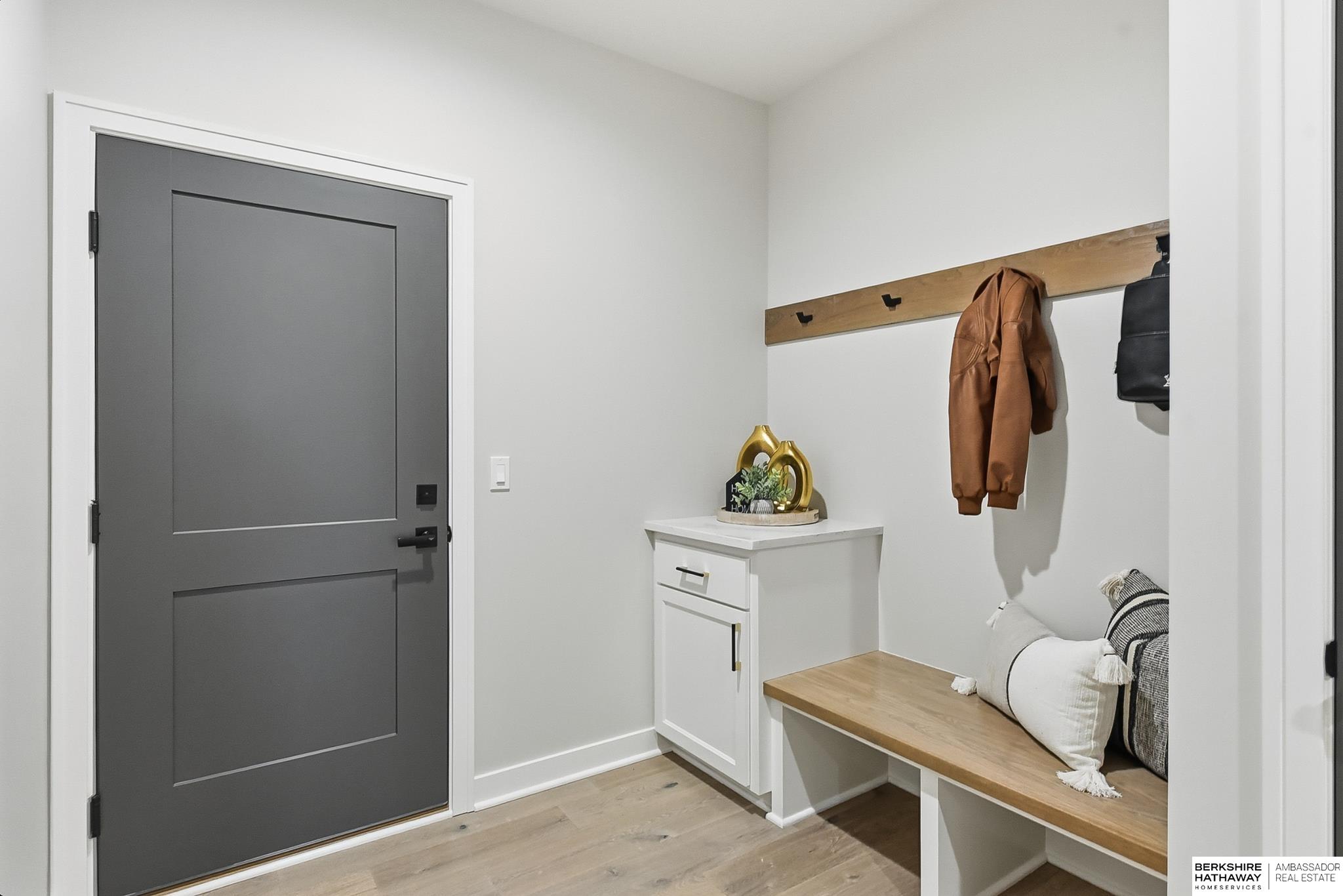 Elkhorn, Nebraska 68022, United States, 5 Bedrooms Bedrooms, ,3 BathroomsBathrooms,Residential,Active,205645