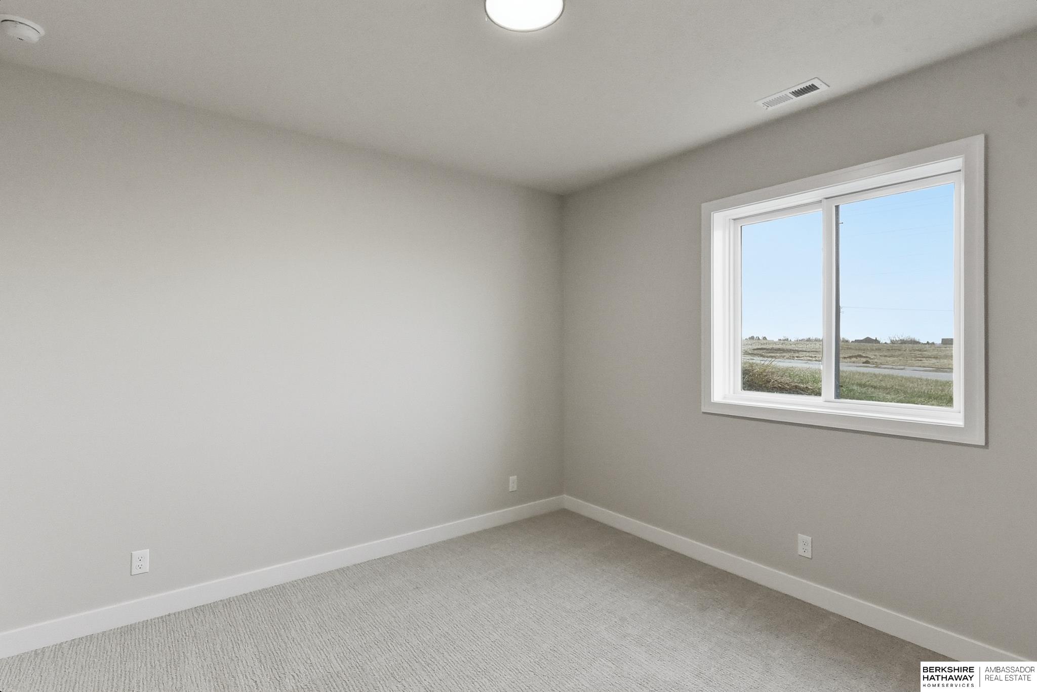 Elkhorn, Nebraska 68022, United States, 5 Bedrooms Bedrooms, ,3 BathroomsBathrooms,Residential,Active,205645