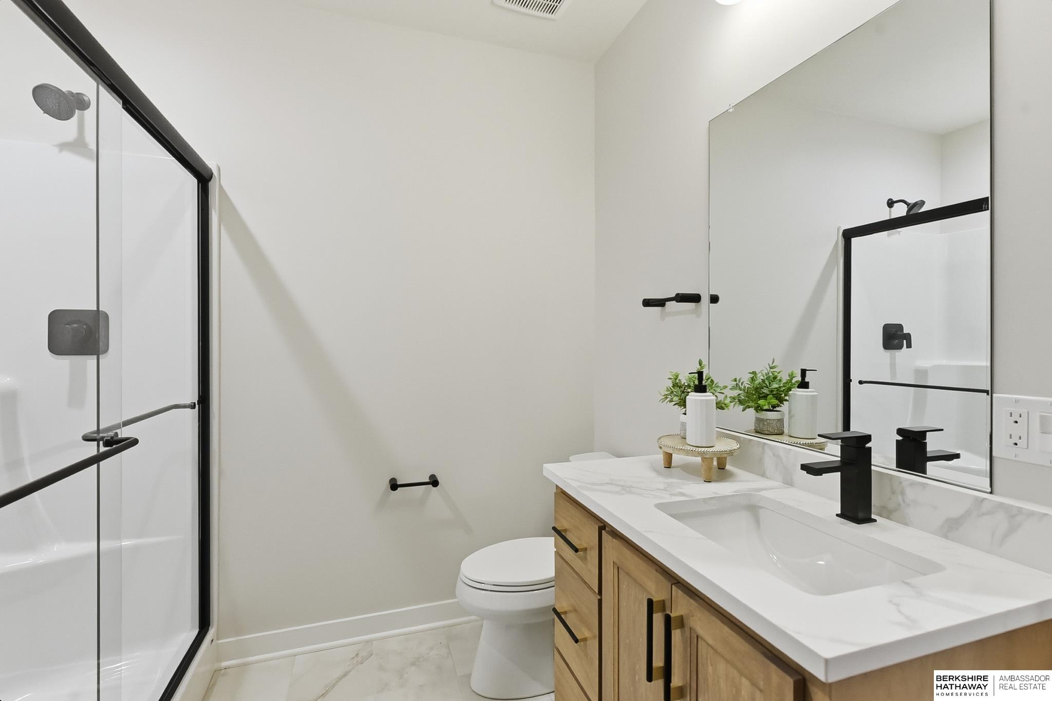 Elkhorn, Nebraska 68022, United States, 5 Bedrooms Bedrooms, ,3 BathroomsBathrooms,Residential,Active,205645