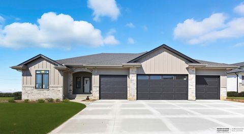 Photo of 5404 N 196th Avenue, Elkhorn, NE 68022 (MLS # 22525372)