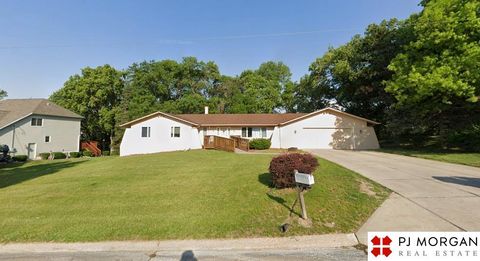 Photo of 3618 N 114th Avenue, Omaha, NE 68164 (MLS # 22607427)