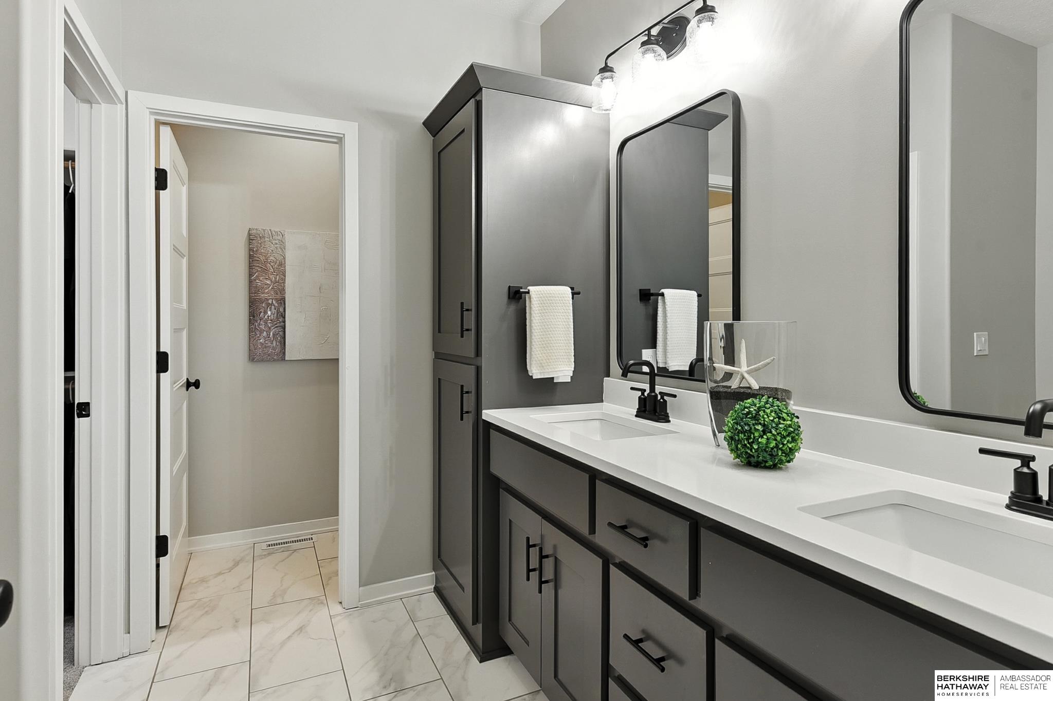 Gretna, Nebraska 68028, United States, 5 Bedrooms Bedrooms, ,3 BathroomsBathrooms,Residential,Active,204592