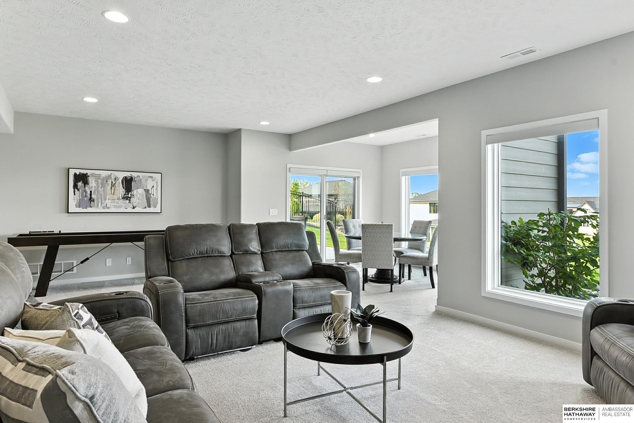 Gretna, Nebraska 68028, United States, 5 Bedrooms Bedrooms, ,3 BathroomsBathrooms,Residential,Active,204592