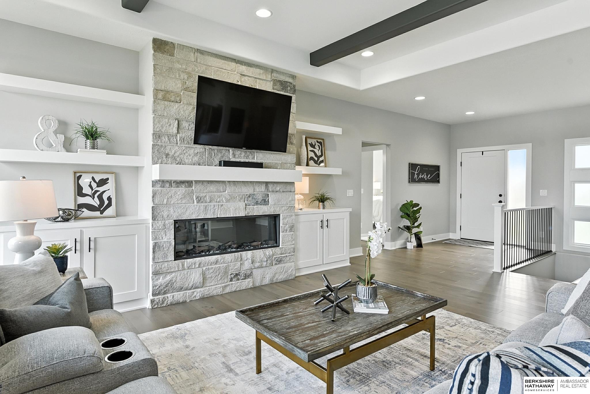 Gretna, Nebraska 68028, United States, 5 Bedrooms Bedrooms, ,3 BathroomsBathrooms,Residential,Active,204592