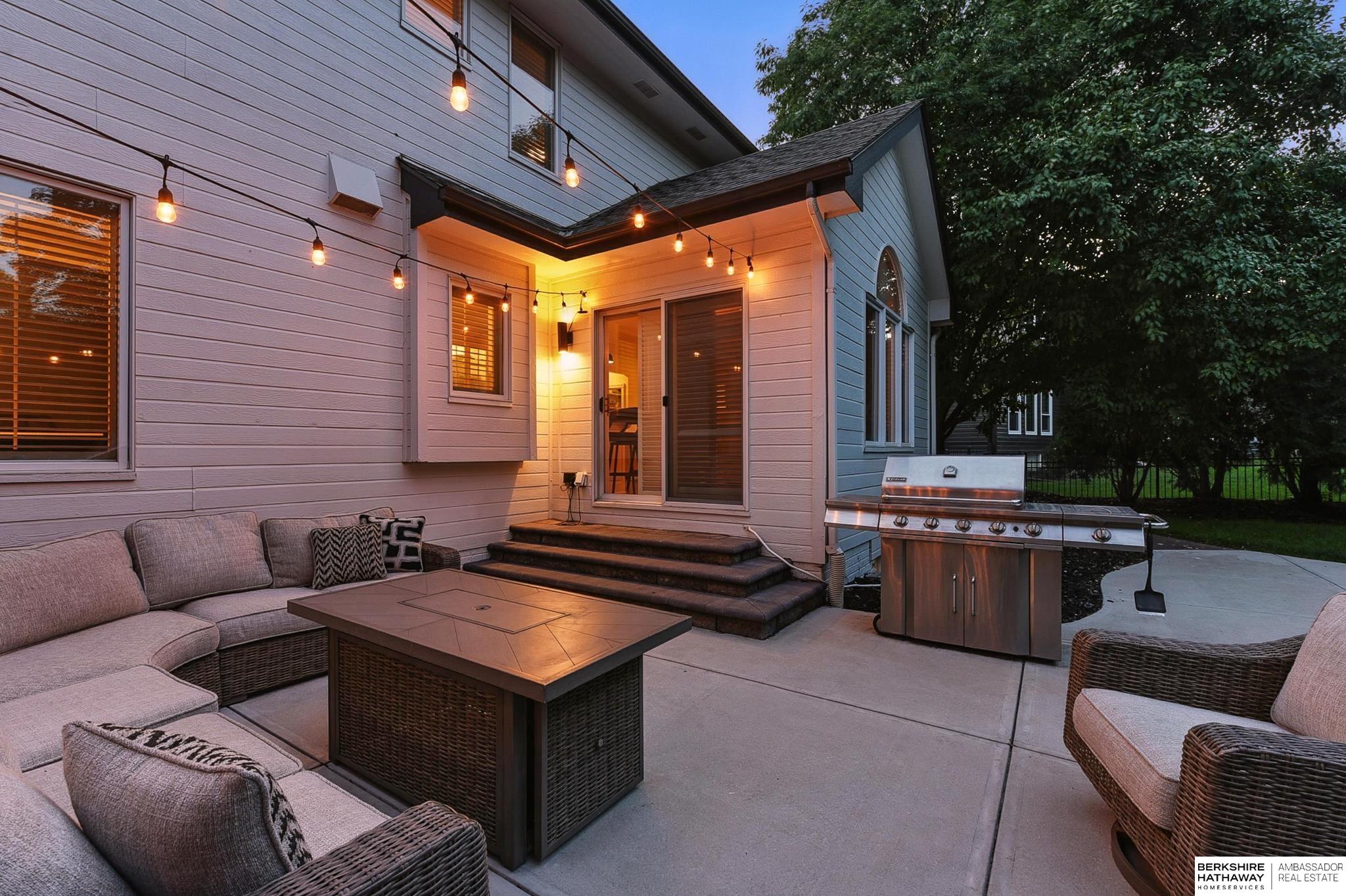 Omaha, Nebraska 68022, United States, 4 Bedrooms Bedrooms, ,4 BathroomsBathrooms,Residential,Active,177044