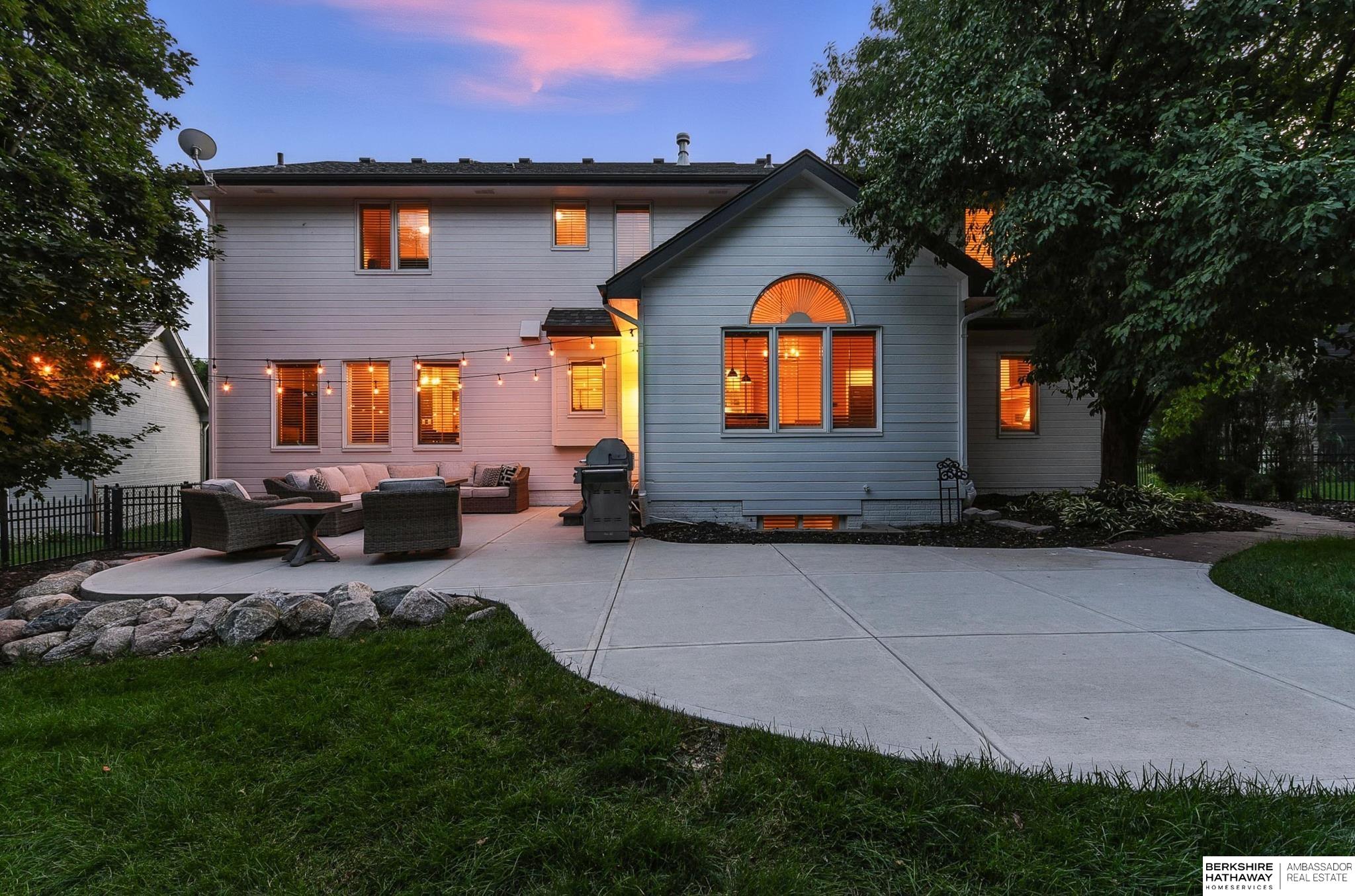 Omaha, Nebraska 68022, United States, 4 Bedrooms Bedrooms, ,4 BathroomsBathrooms,Residential,Active,177044