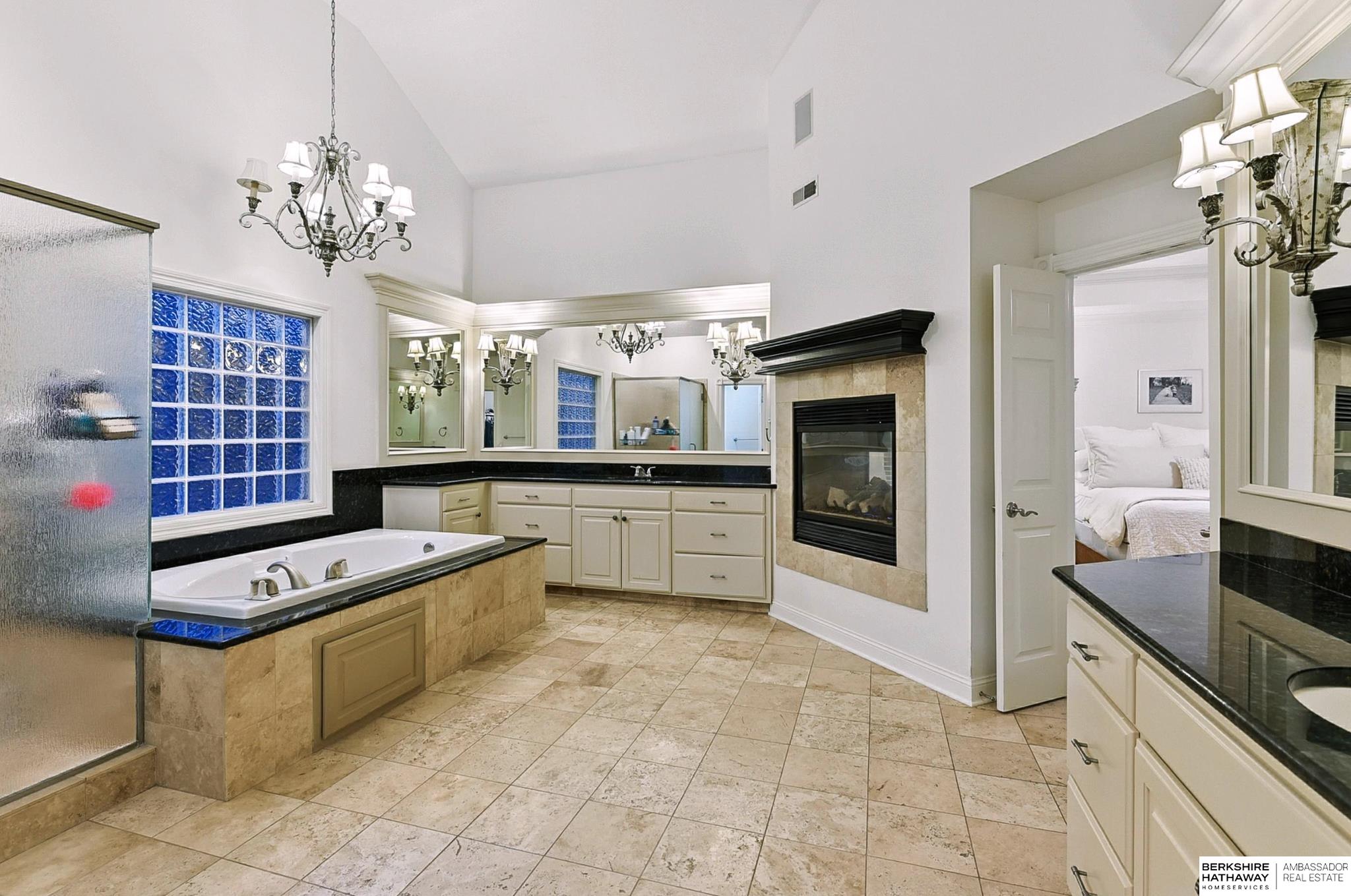 Omaha, Nebraska 68022, United States, 4 Bedrooms Bedrooms, ,4 BathroomsBathrooms,Residential,Active,177044