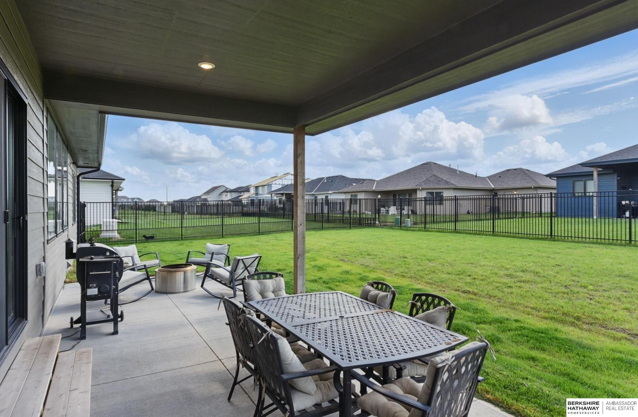 Elkhorn, Nebraska 68022, United States, 6 Bedrooms Bedrooms, ,3 BathroomsBathrooms,Residential,Active,135268