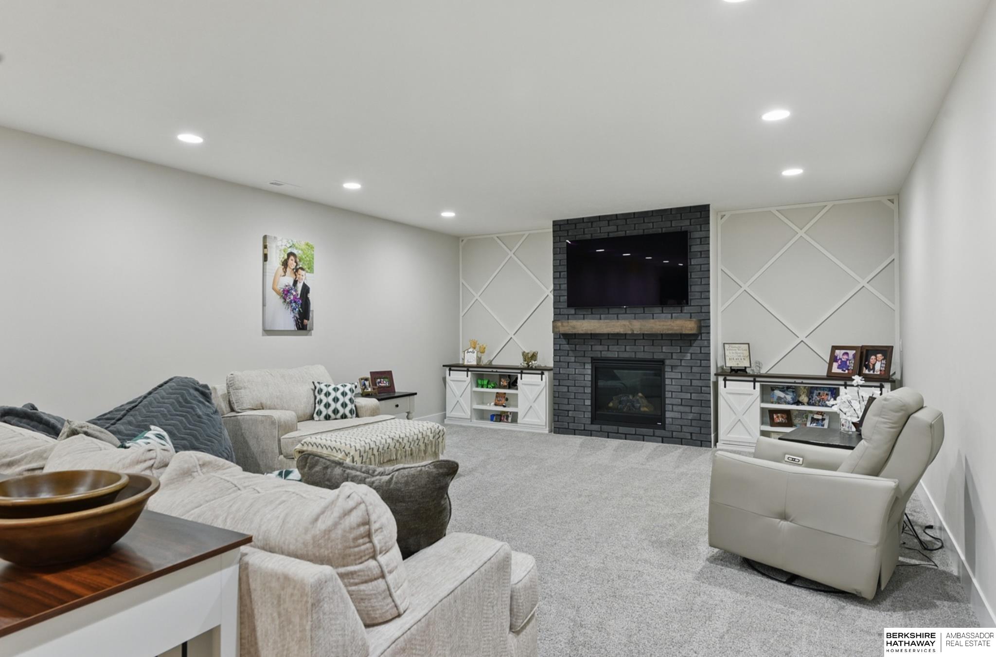 Elkhorn, Nebraska 68022, United States, 6 Bedrooms Bedrooms, ,3 BathroomsBathrooms,Residential,Active,135268