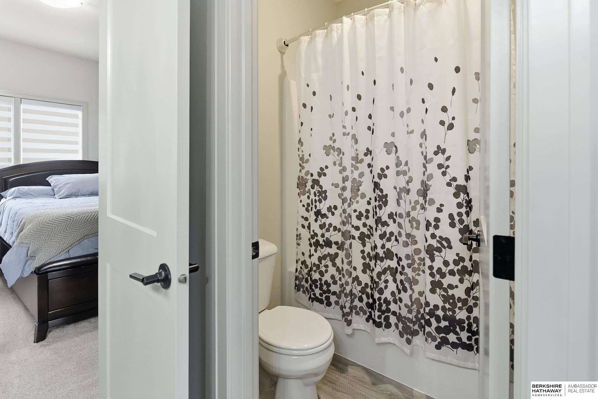 Papillion, Nebraska 68046, United States, 3 Bedrooms Bedrooms, ,3 BathroomsBathrooms,Residential,Active,257532