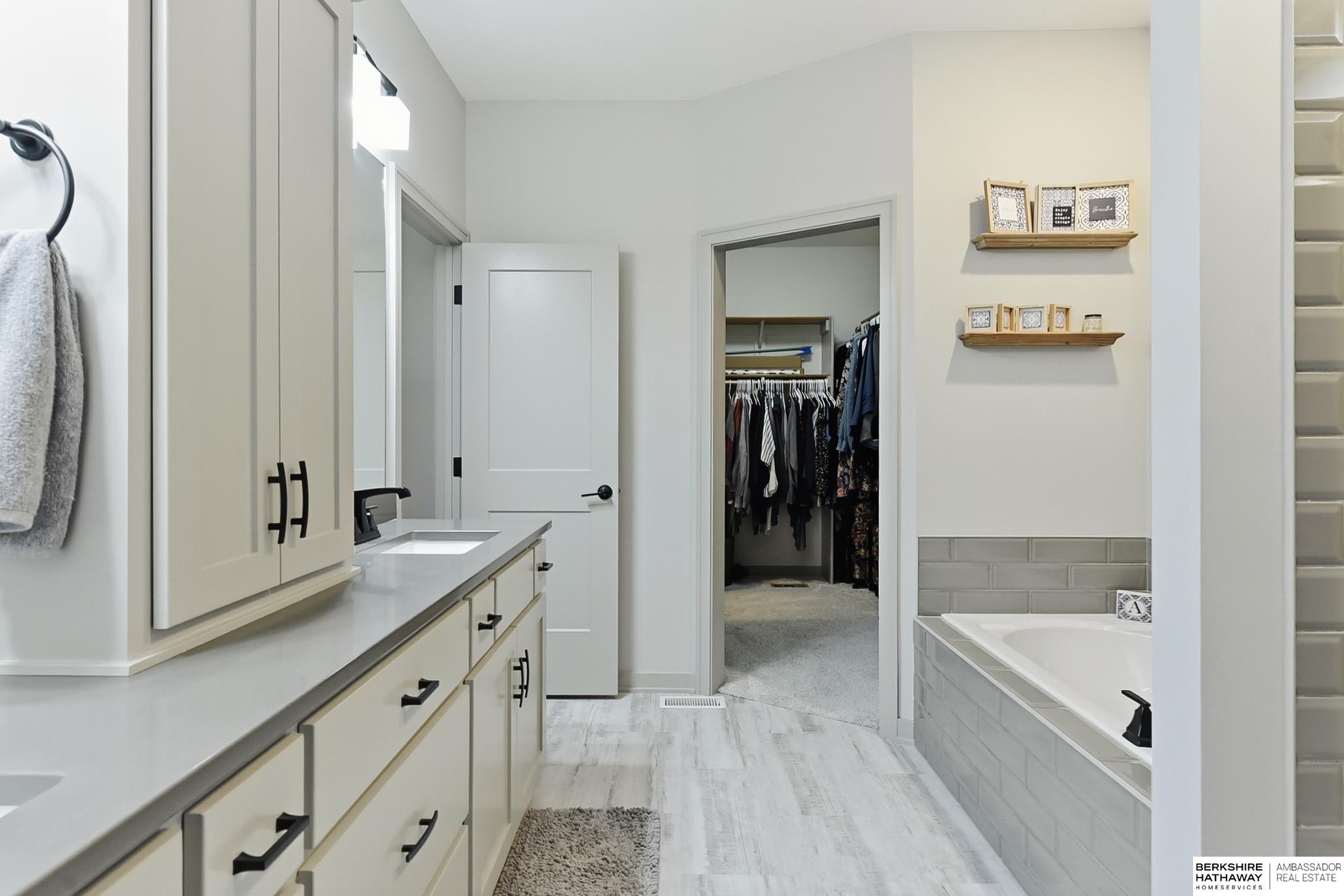 Papillion, Nebraska 68046, United States, 3 Bedrooms Bedrooms, ,3 BathroomsBathrooms,Residential,Active,257532